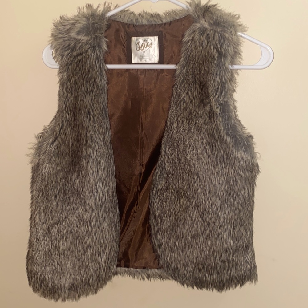 Justice kids fur vest!